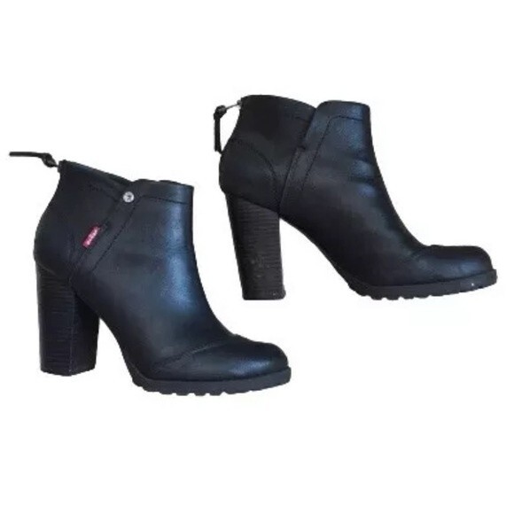 Levi's Shoes - LEVI'S BLACK HIGH HEEL REAR ZIP ANKLE BOOTS WOMEN'S SIZE 9.5 VEGAN FAUX LEATHER